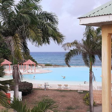 Appartement Cocotiers et pieds dans l'eau à Saint-Francois  Extérieur photo