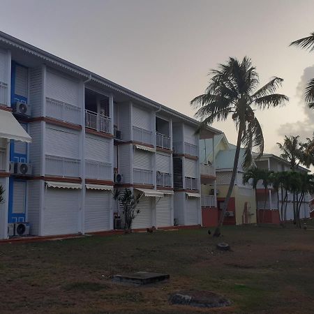 Appartement Cocotiers et pieds dans l'eau à Saint-Francois  Extérieur photo