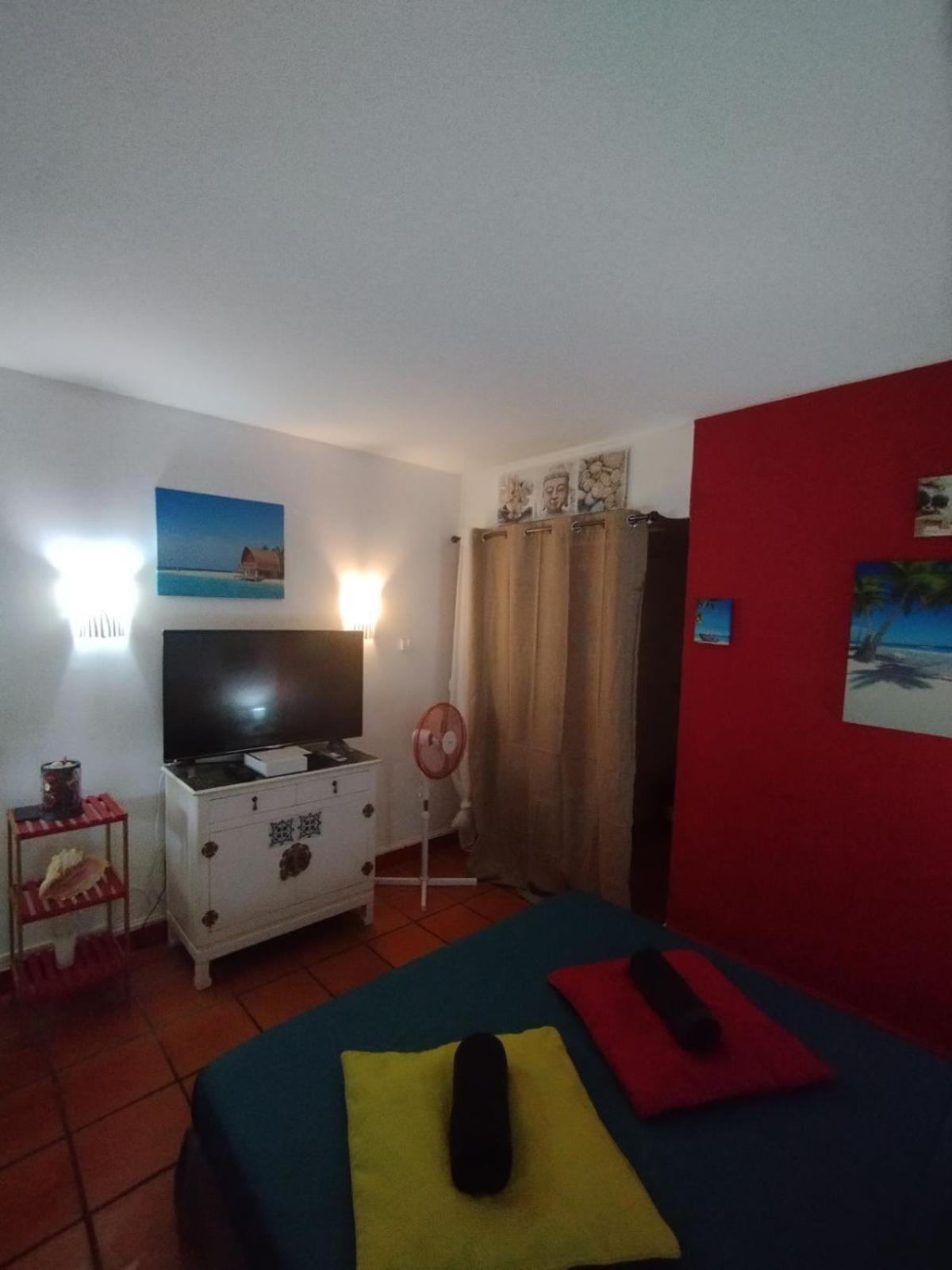 Appartement Cocotiers et pieds dans l'eau à Saint-Francois  Extérieur photo