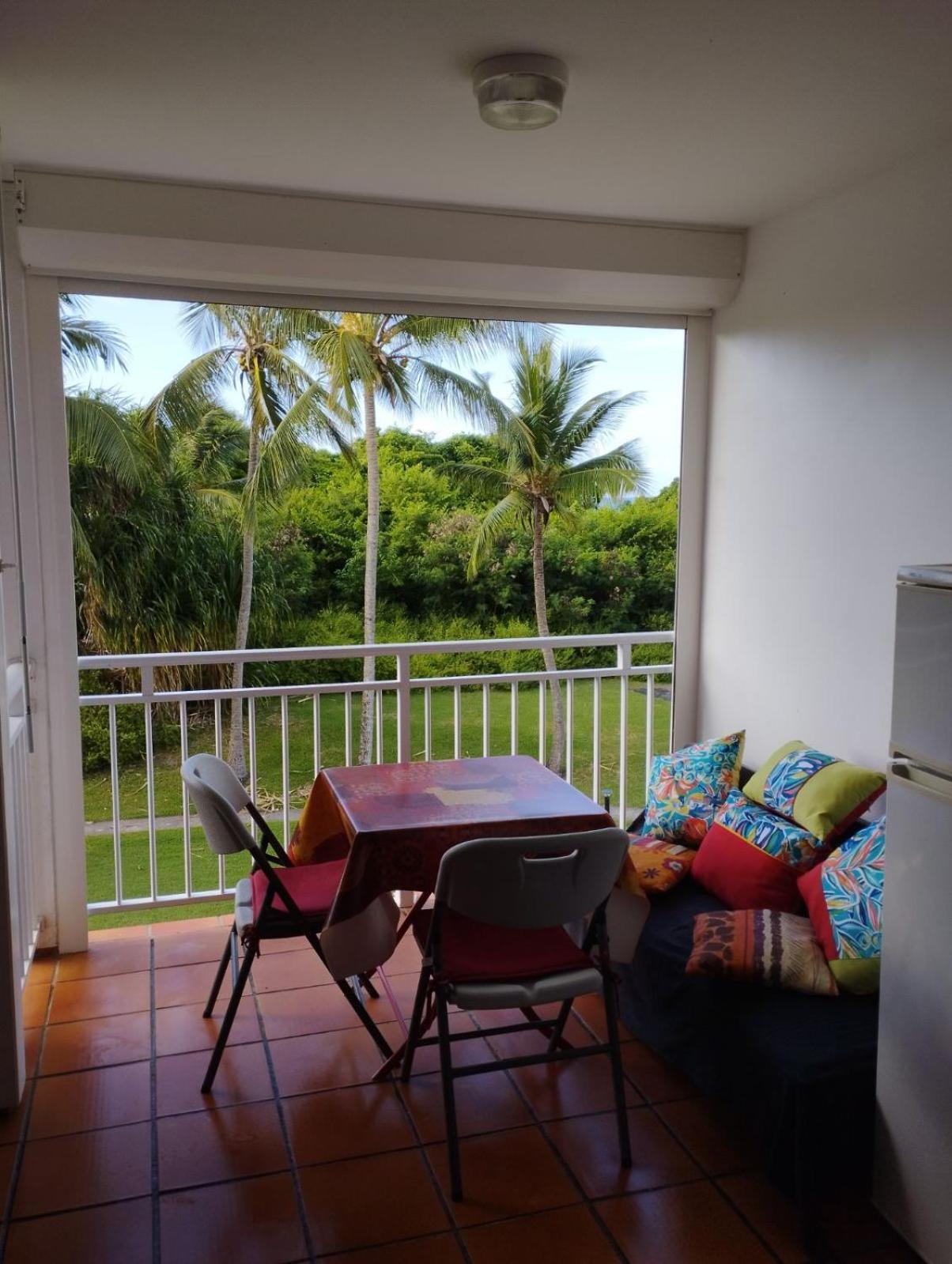 Appartement Cocotiers et pieds dans l'eau à Saint-Francois  Extérieur photo