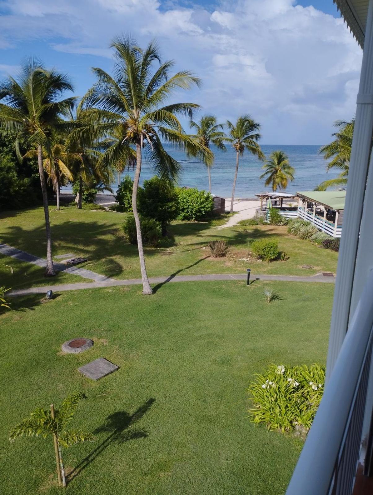 Appartement Cocotiers et pieds dans l'eau à Saint-Francois  Extérieur photo